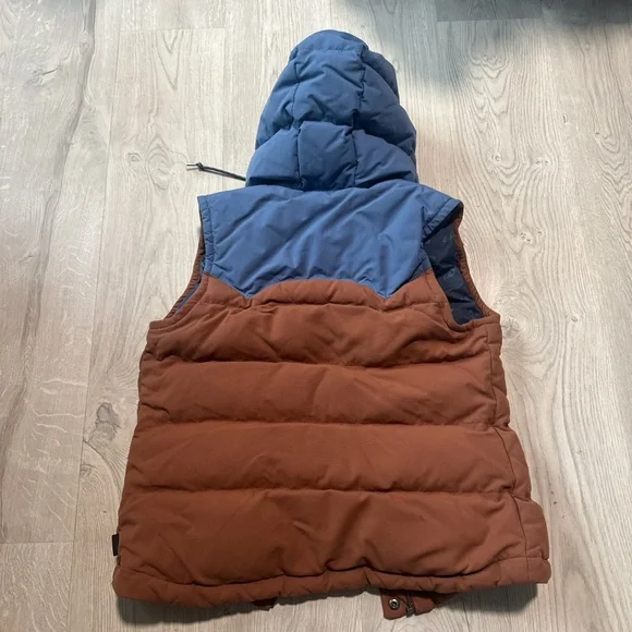 Patagonia Women's Blue and Brown Puffer Jacket - Picture 2 of 4